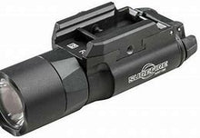 Load image into Gallery viewer, Surefire, X300 Ultra, Weaponlight, White LED, 1000 Lumens, Fits Picatinny and Universal, For Pistols, Black, 2x CR123 Batteries