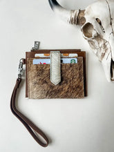 Load image into Gallery viewer, Dakota Wristlet Wallet - Western Cowhide Leather Credit Card: 4 - TAN BRINDLE